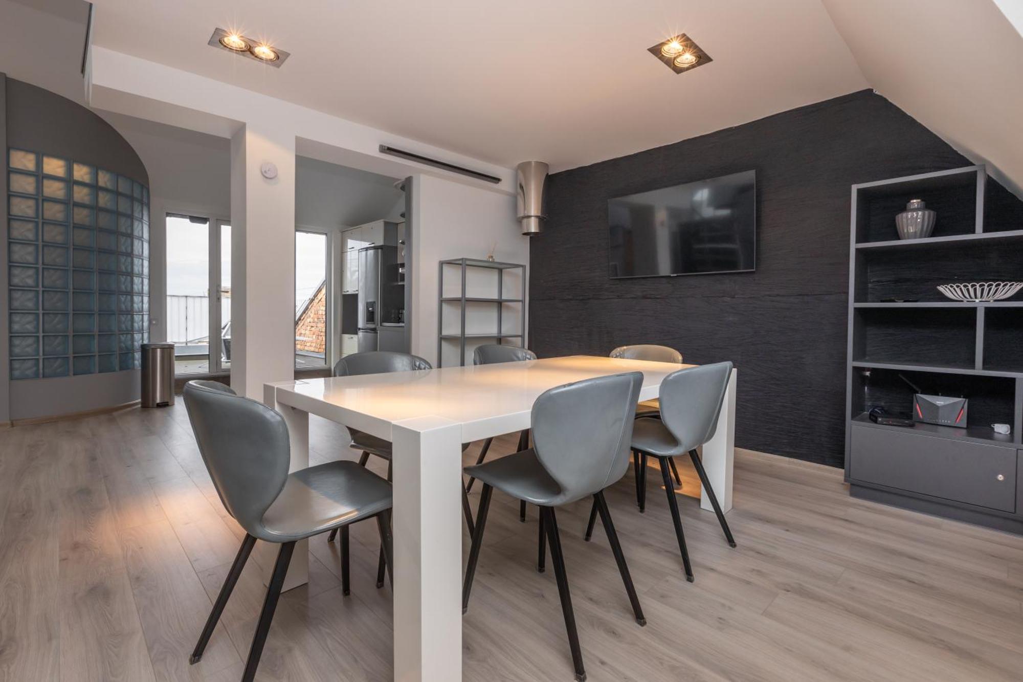 Penthouse Apartment With Terrace Riga Bagian luar foto