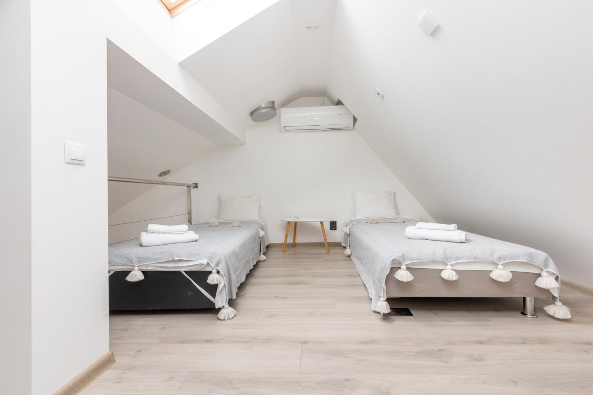 Penthouse Apartment With Terrace Riga Bagian luar foto