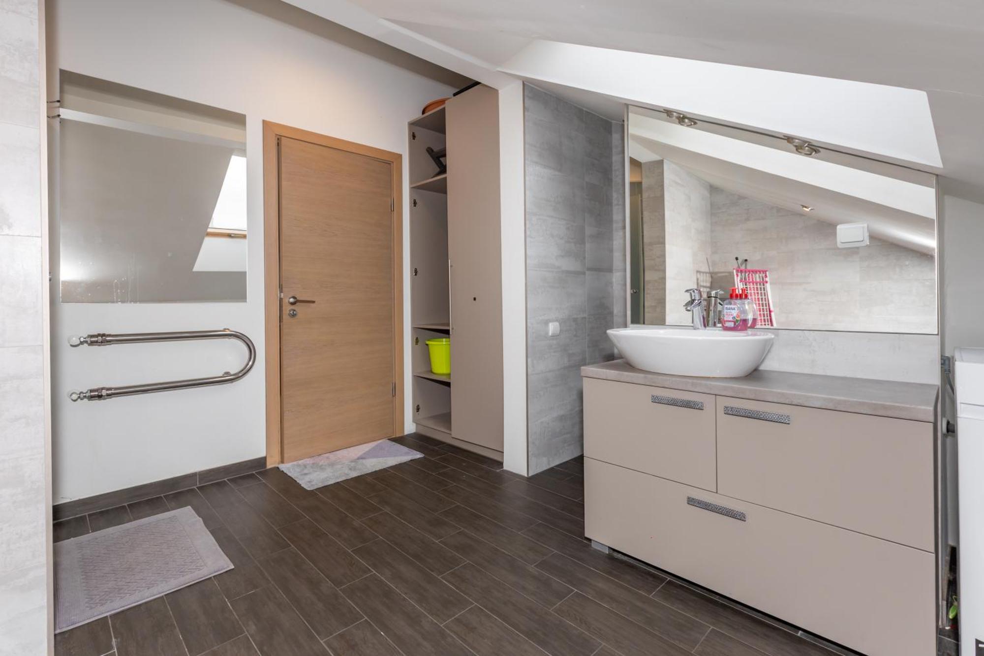 Penthouse Apartment With Terrace Riga Bagian luar foto